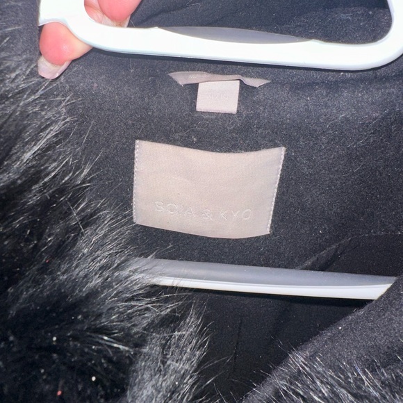 Sophisticated winter jacket - Picture 3 of 6